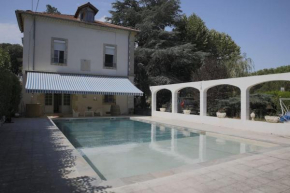 Bastide avec piscine et billard
